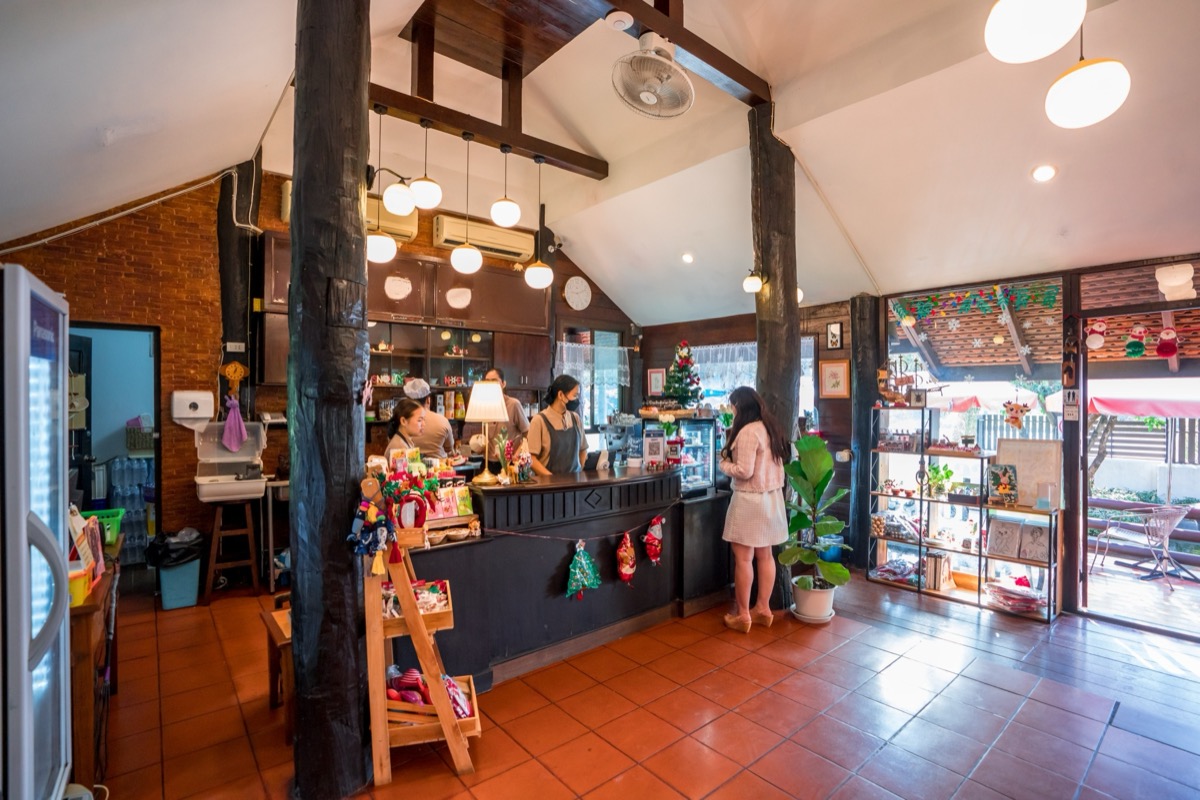 บรรยากาศภายใน — บ้านกาแฟฮอไรซั่น