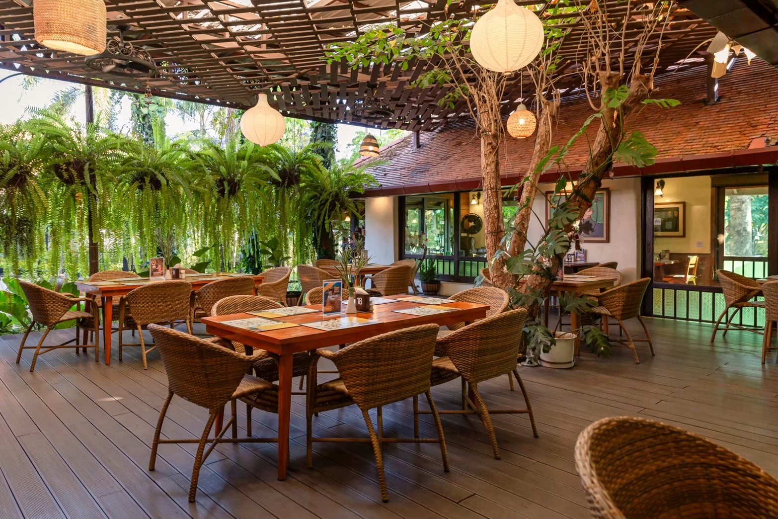 Horizon Coffee House — บรรยากาศ outdoor
